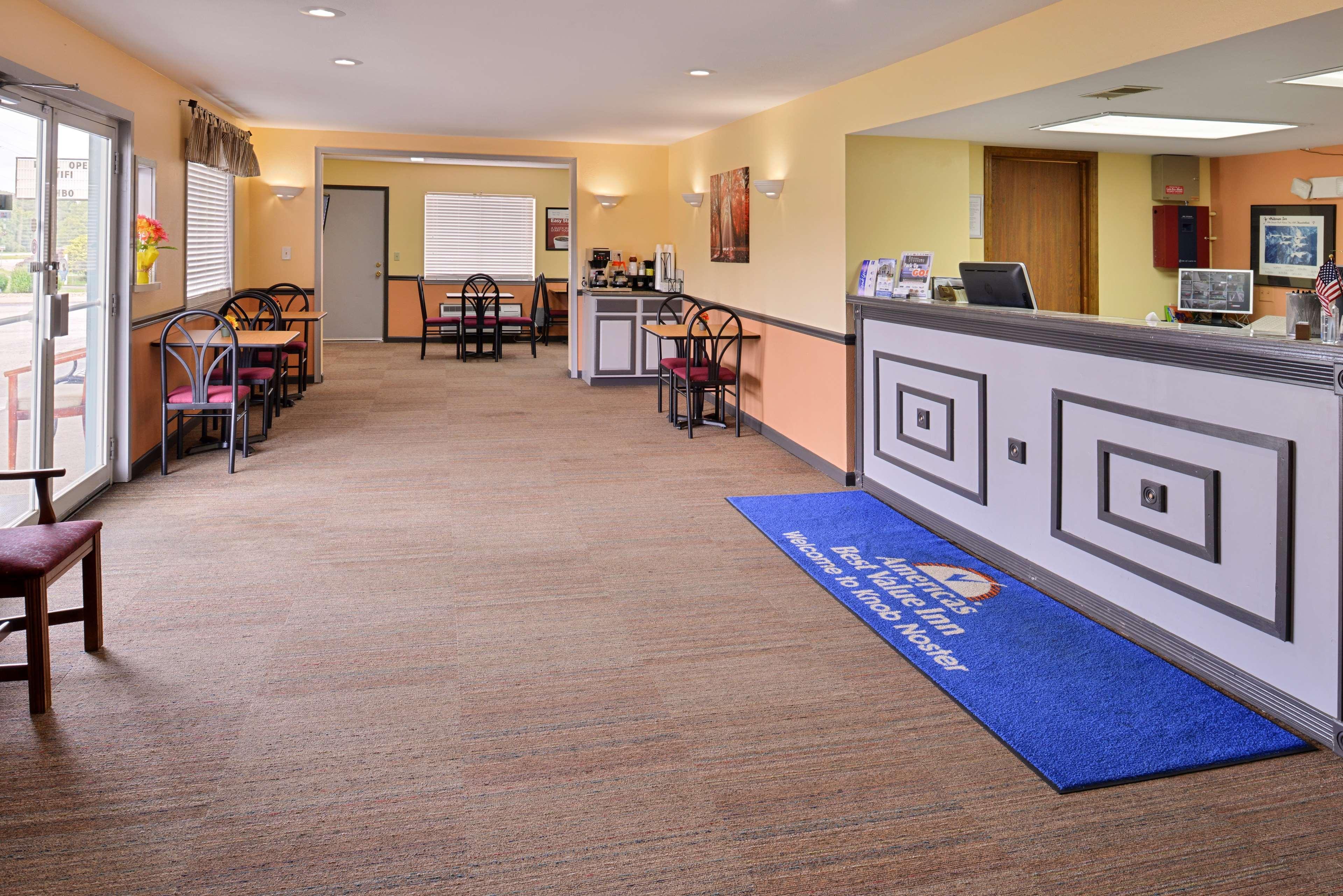 Americas Best Value Inn Knob Noster Ngoại thất bức ảnh