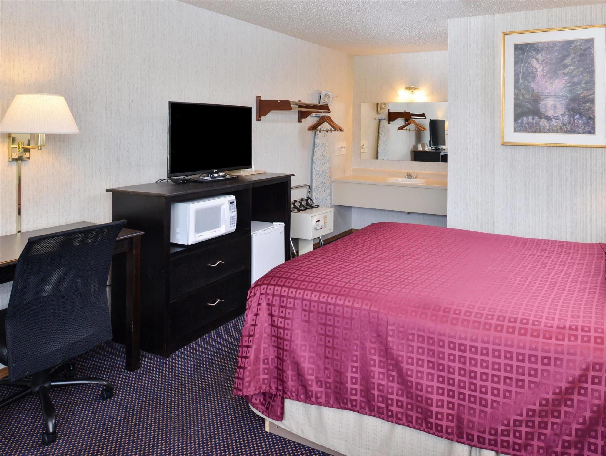 Americas Best Value Inn Knob Noster Ngoại thất bức ảnh